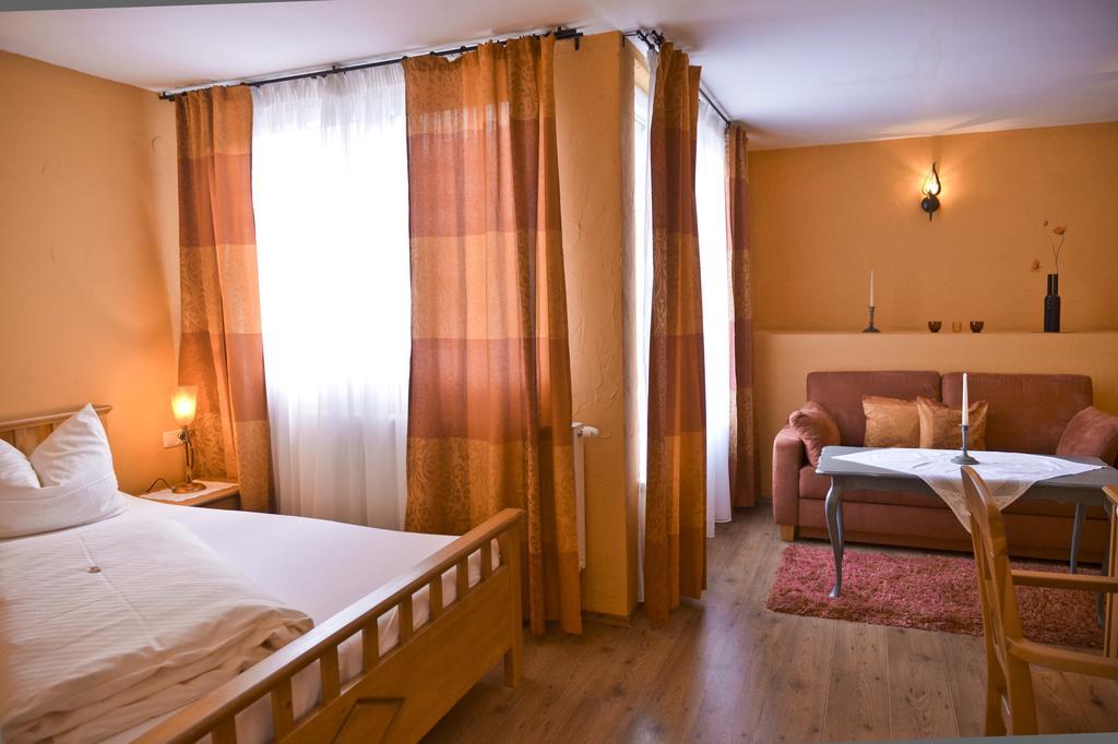 Pension Zierlinger ゼンフテンベルク 部屋 写真