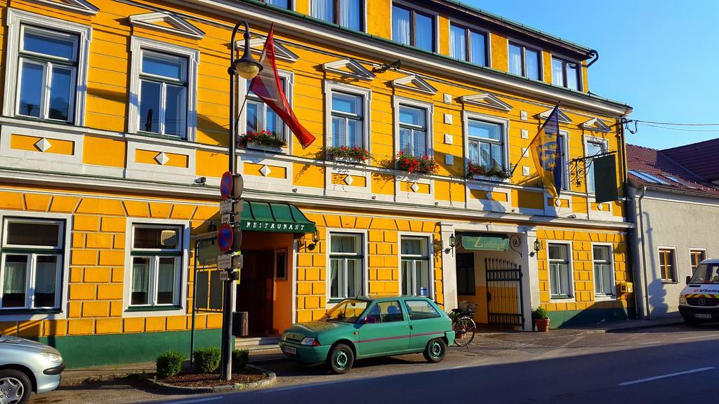Pension Zierlinger ゼンフテンベルク エクステリア 写真